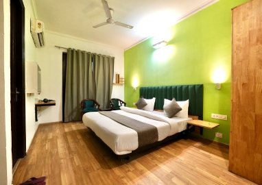 Rustam Hotel Dornix